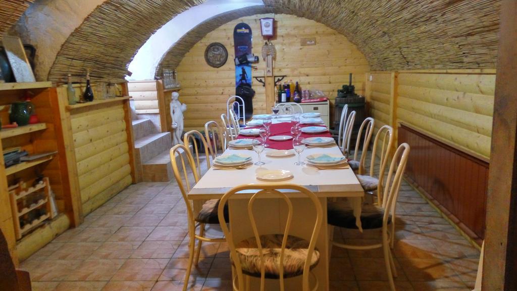 Szlavi Apartman Baja Esterno foto